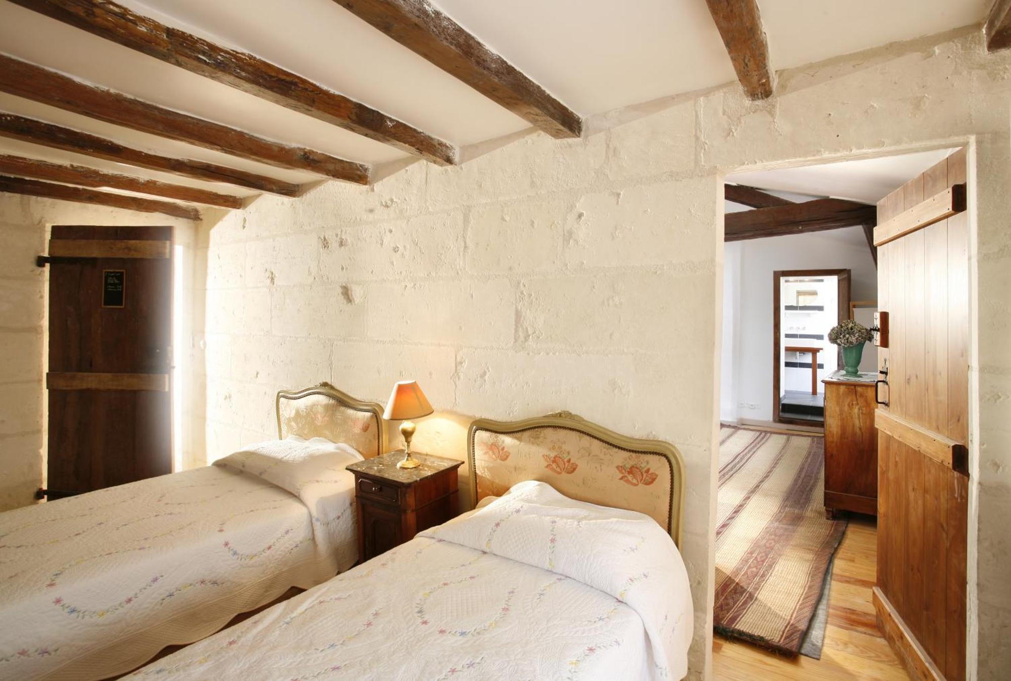 La Porte Rouge - The Red Door Inn Сент Экстерьер фото