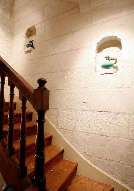 La Porte Rouge - The Red Door Inn Сент Экстерьер фото