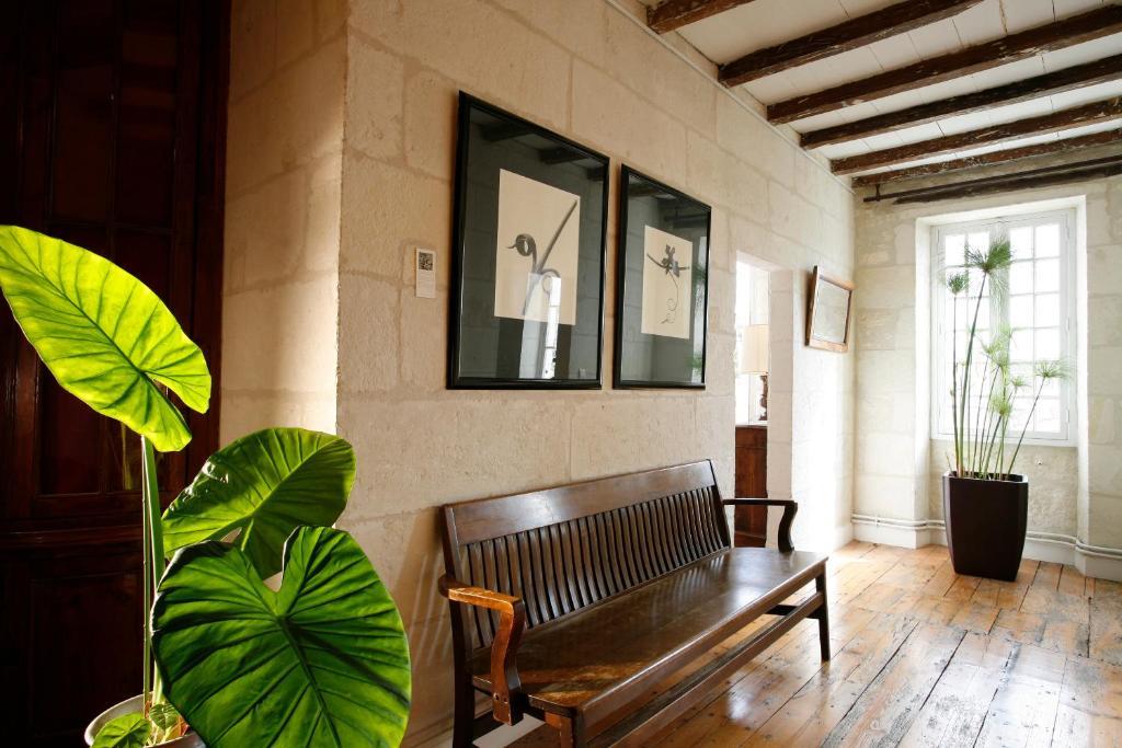 La Porte Rouge - The Red Door Inn Сент Экстерьер фото